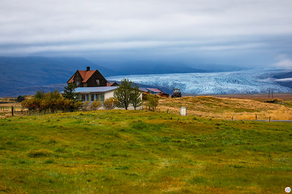 Vatnajökull Glacier and farm house, Iceland's South Coast
