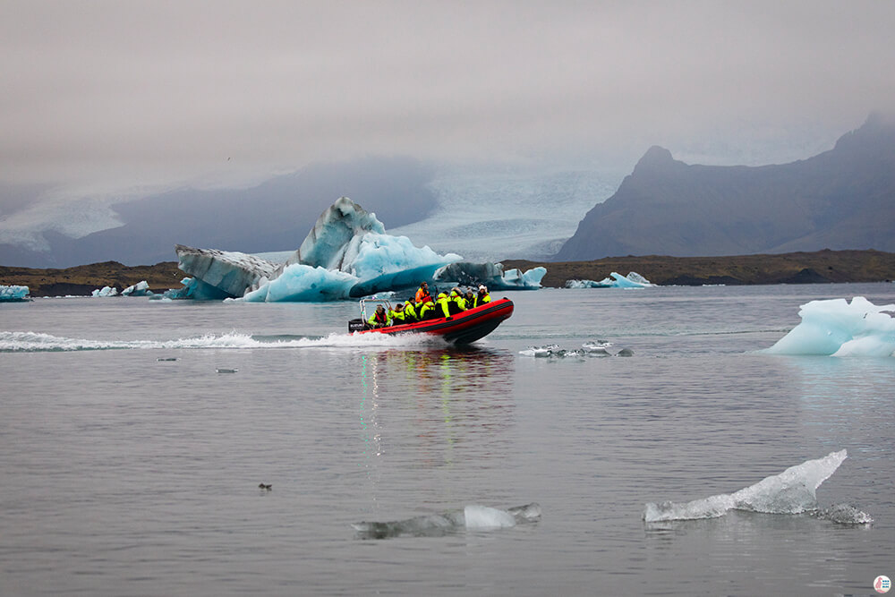 Boat ride around Jökulsárlón Glacier Lagoon, Vatnajökull National Park, South Iceland