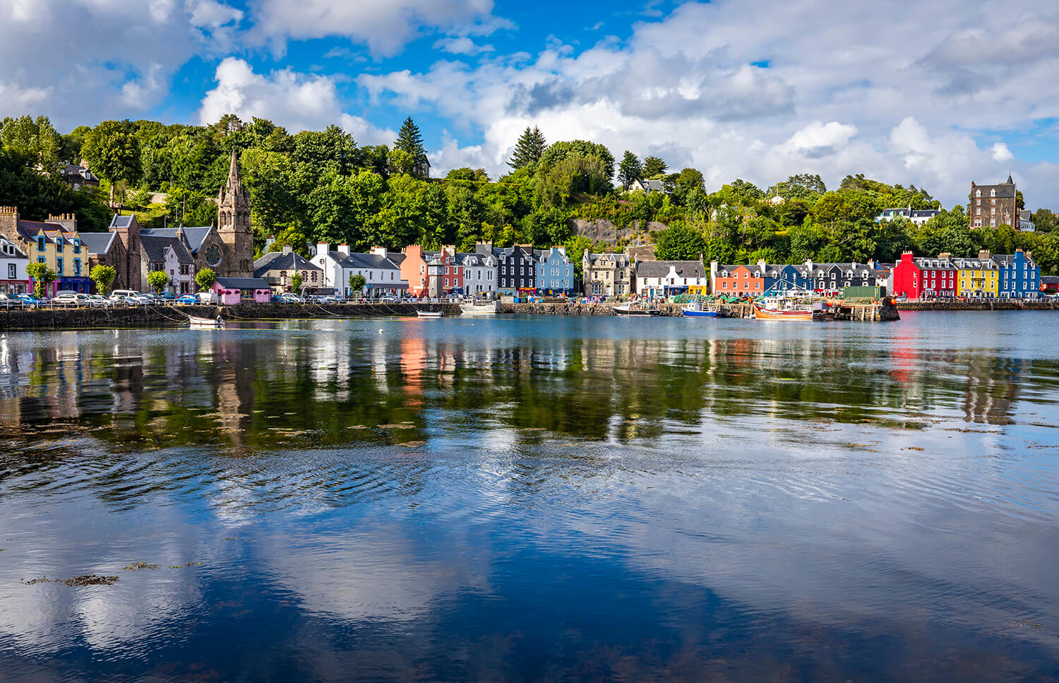 Tobermory harbor, Isle of Mull, Scotland Tobermory harbor, Isle of Mull, Scotland