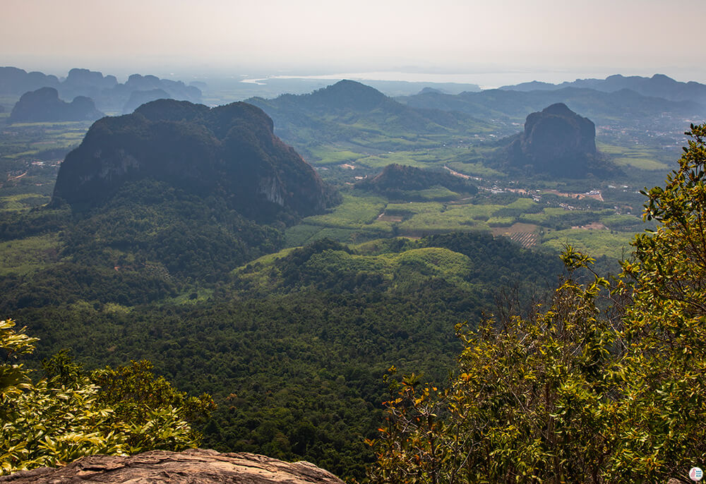 Khao Ngon Nak Viewpoint (aka Dragon Crest), Best Viewpoints to Hike and Photograph in Krabi, Thailand