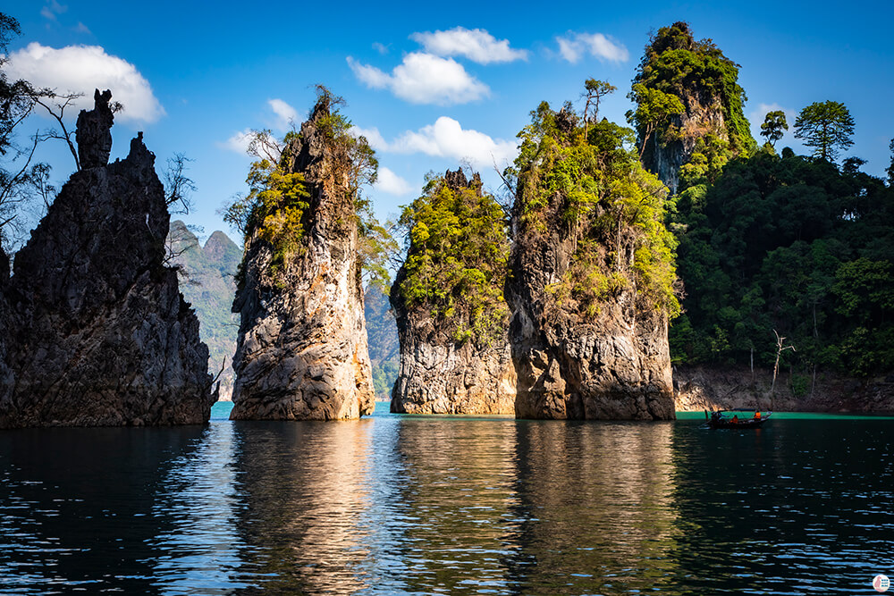 Khao Sam Kler (aka “Three Sisters“) limestone cliffs in Khao Sok National Park, Surat Thani, THailand