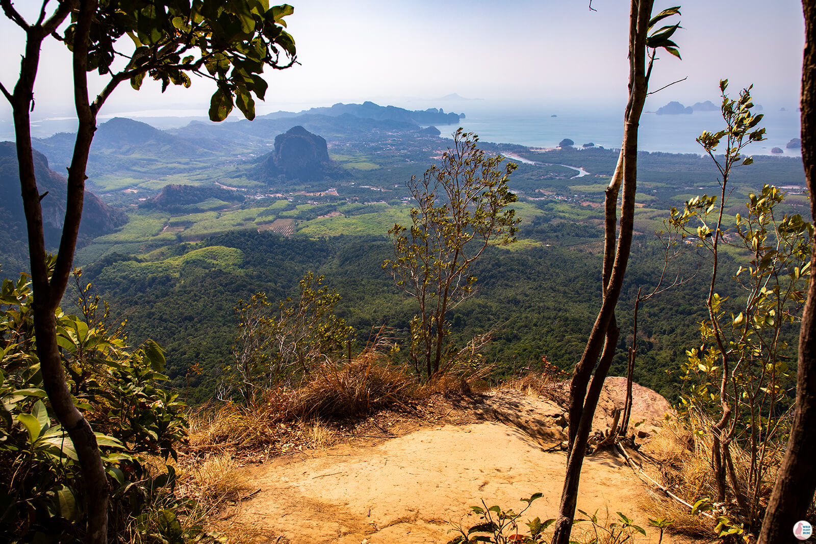 Khao Ngon Nak Hiking Trail (aka Dragon Crest), Krabi, Thailand