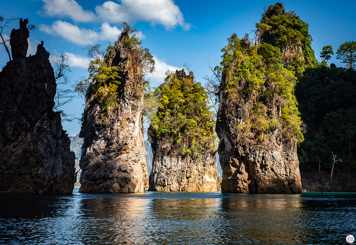 Cheow Larn Lake, close to 500 RAI Floating Resort, Khao Sok National Park, Surat Thani, Thailand