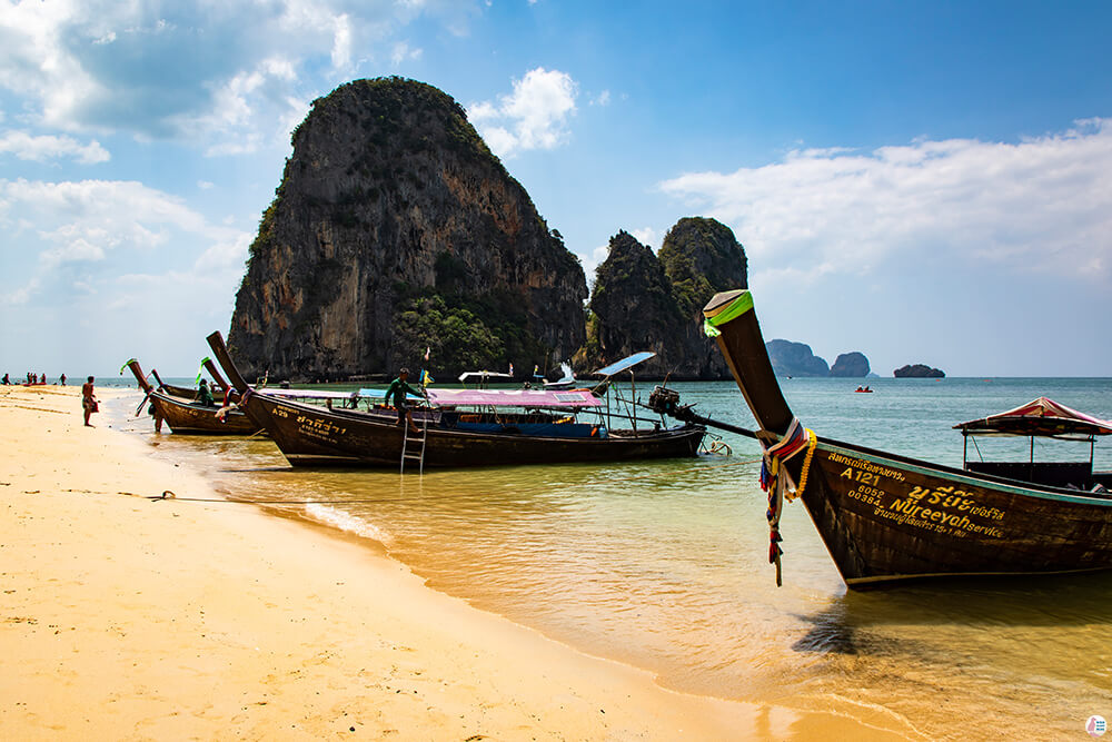 Ko Rang Nok, view from West Phra Nang Beach, Railay Bay, Krabi, Thailand